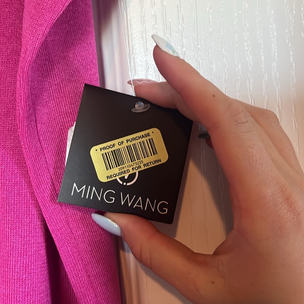 Pink Ming Wang tank top with black accent around the collar. - Picture 3 of 3